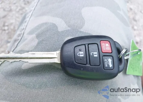 2017 Toyota Corolla Se z USA, uszkodzony, nr VIN 2T1BURHE1HC884520